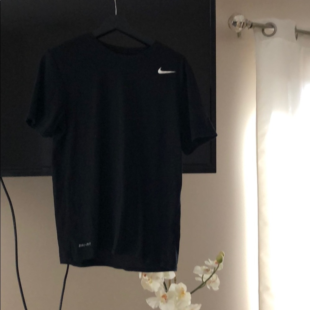 T shirt Nike never worn!